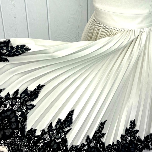 Robert Rodriguez Strapless Pleated Silk-Satin Mini Dress w/ Black Lace  - Size 0 - Picture 7 of 16